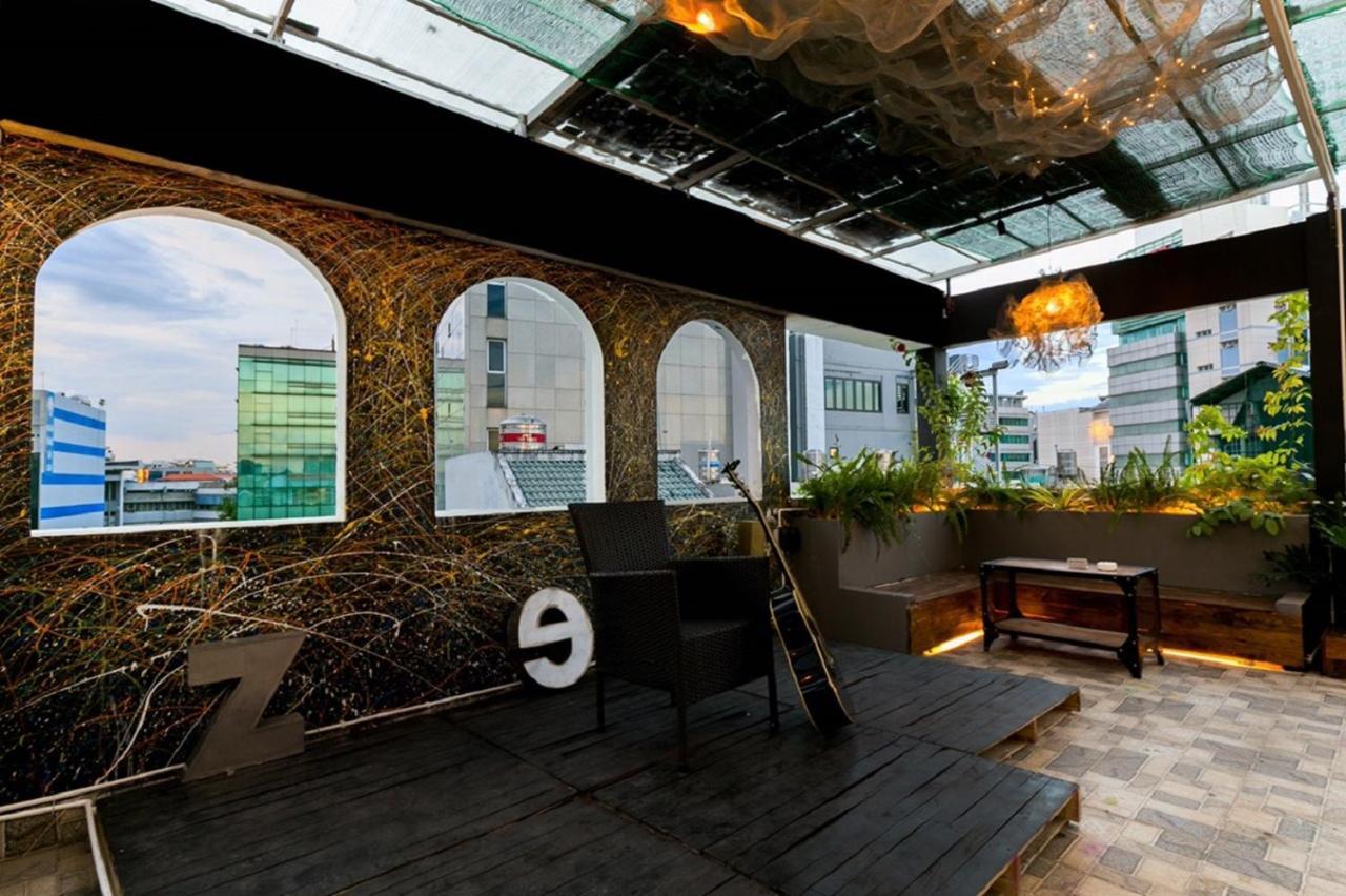 Cactusland Hotel & Apartment Хошимін Екстер'єр фото